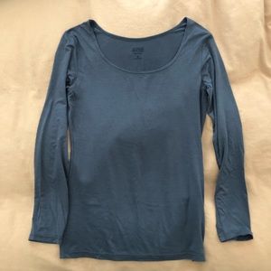 Uniqlo Women’s Longsleeve Baselayer